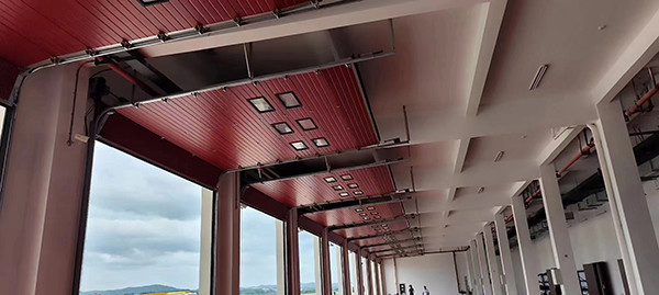 利通工业翻板门 利通工业翻板门