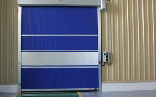 选择利通快速利通卷帘门时的注意事项