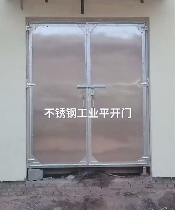 不锈钢利通工业平开门在现代工业场景中的应用实践