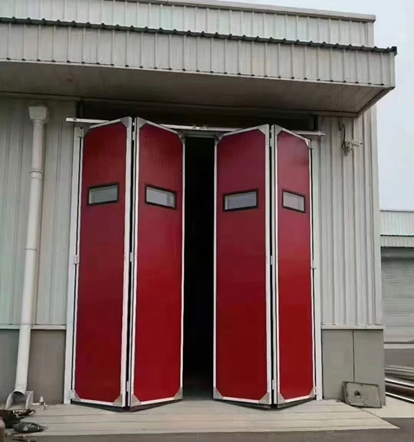 利通工业折叠门在大型装配车间出入口的应用实例